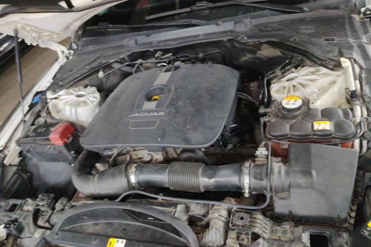Used Jaguar XE 2017 2.0T 200 PS R-Sport Engine Bay
