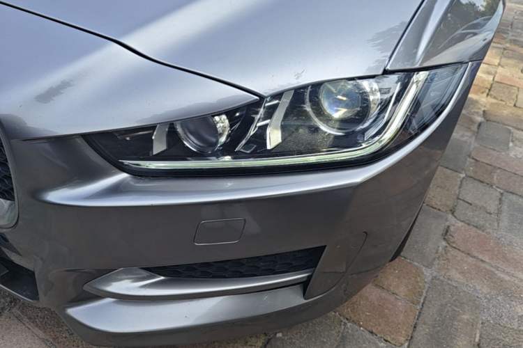 Used Jaguar XE 2017 2.0T 200 PS R-Sport Left Front Headlight