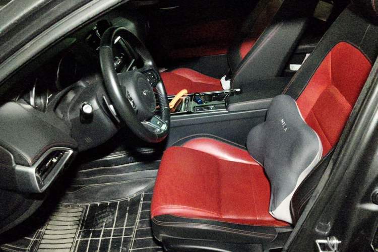 Used Jaguar XE 2017 2.0T 200 PS R-Sport Left Front Seat