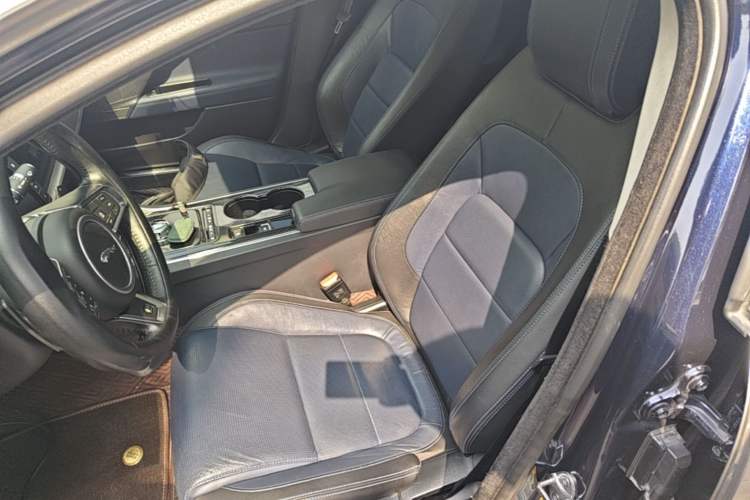 Used Jaguar XE 2017 2.0T 200 PS R-Sport Left Front Seat