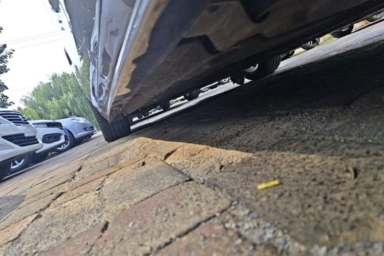 Used Jaguar XE 2017 2.0T 200 PS R-Sport Left Side Sill