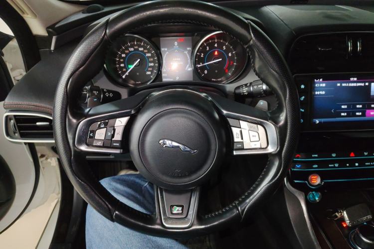 Used Jaguar XE 2017 2.0T 200 PS R-Sport Steering Wheel