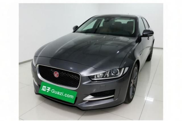 Ojetý Jaguar XE 2017 2.0T 200 PS R-Sport
