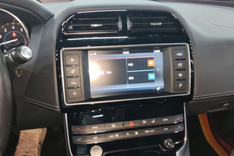 Used Jaguar XE 2017 2.0T 200 PS R-Sport Audio And AC Panel