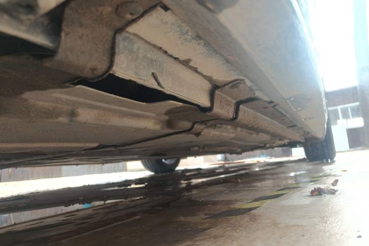 Used Jaguar XE 2017 2.0T 200 PS R-Sport Chassis Rear Right
