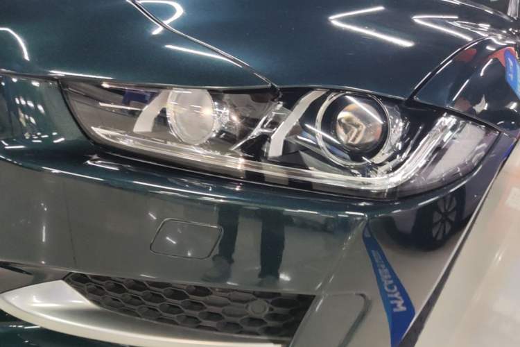 Used Jaguar XE 2017 2.0T 200 PS R-Sport Left Front Headlight