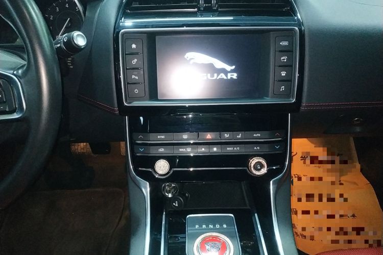 Used Jaguar XE 2017 2.0T 200 PS R-Sport Audio And AC Panel