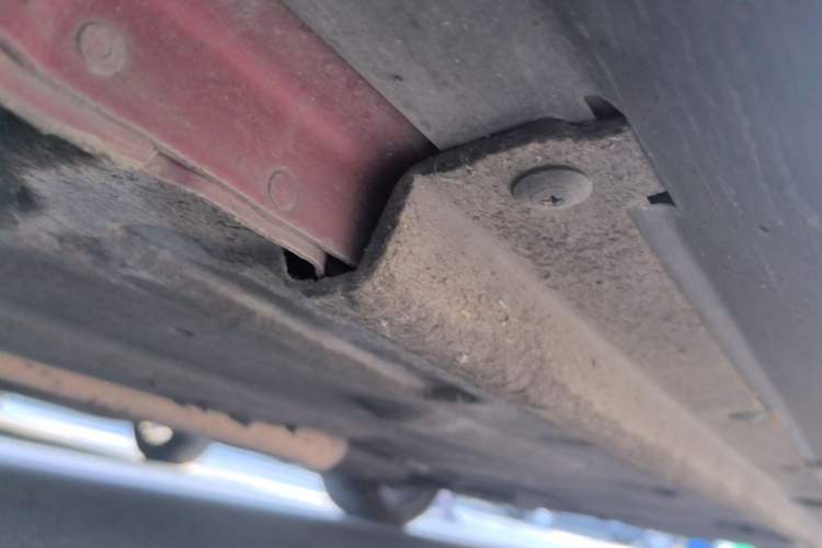 Used Jaguar XE 2017 3.0 SC 340 PS S Chassis Front Left