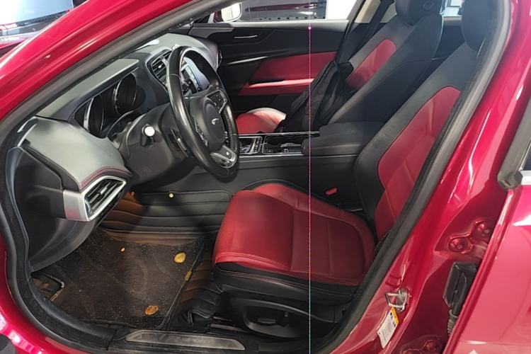 Used Jaguar XE 2017 2.0T 200 PS R-Sport Driver Seat