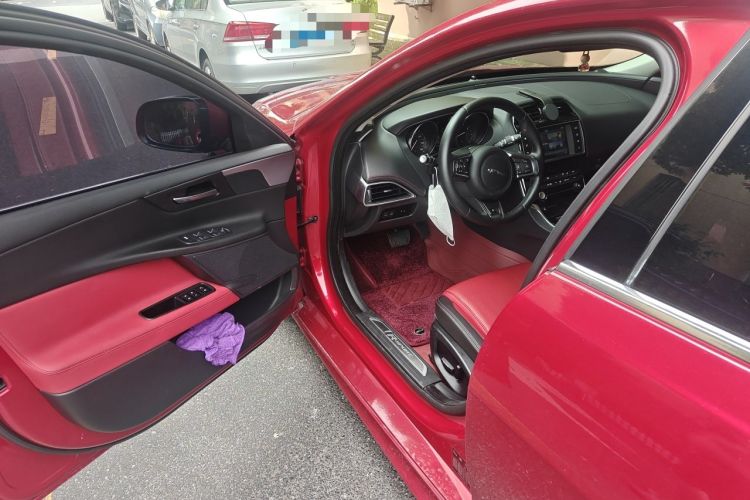 Used Jaguar XE 2017 2.0T 200 PS R-Sport Driver Seat