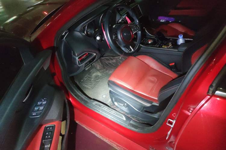 Used Jaguar XE 2017 2.0T 200 PS R-Sport Driver Seat