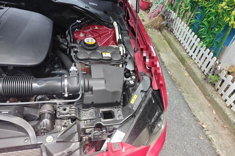 Used Jaguar XE 2017 2.0T 200 PS R-Sport Engine Bay Left