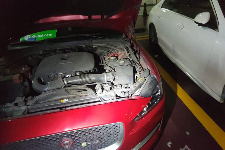 Used Jaguar XE 2017 2.0T 200 PS R-Sport Engine Bay Left