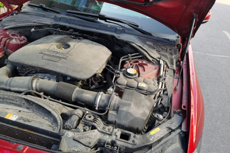 Used Jaguar XE 2017 2.0T 200 PS R-Sport Engine Bay Left
