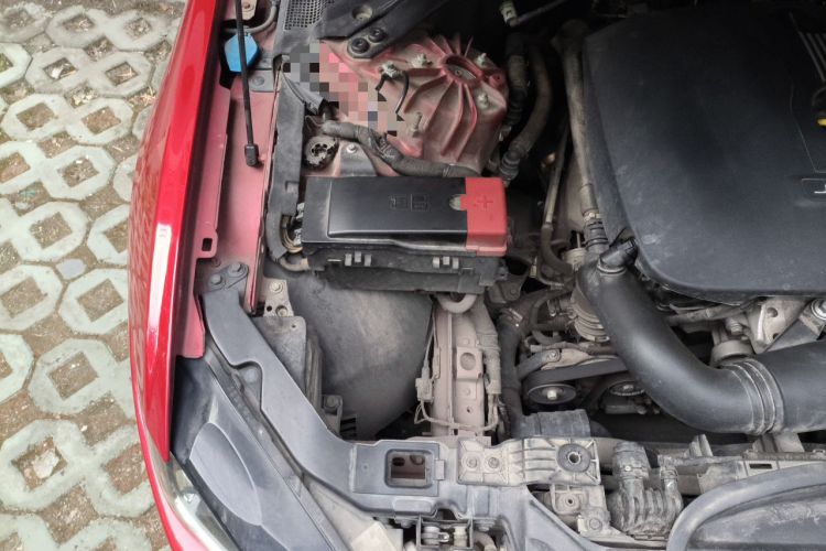 Used Jaguar XE 2017 2.0T 200 PS R-Sport Engine Bay Right
