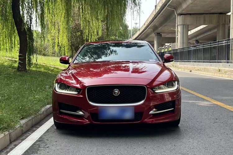 Used Jaguar XE 2017 2.0T 200 PS R-Sport Exterior 2
