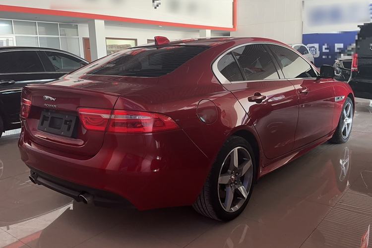 Used Jaguar XE 2017 2.0T 200 PS R-Sport Exterior 3