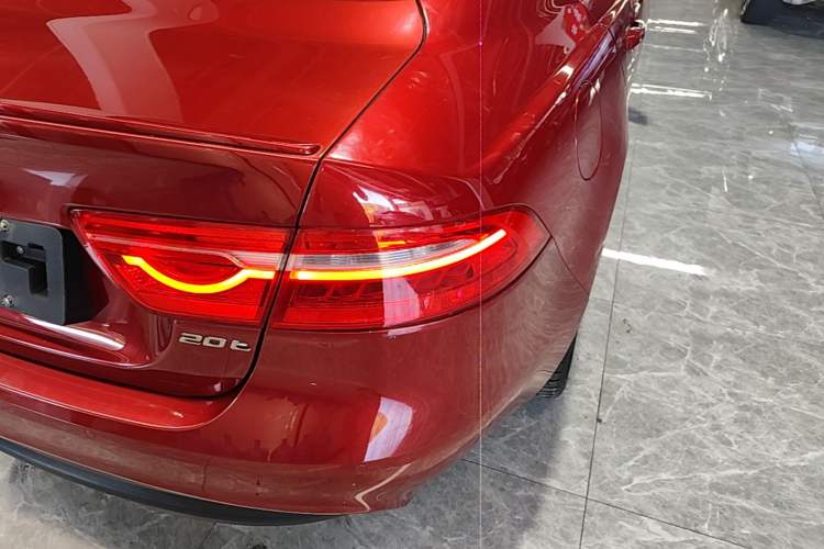 Used Jaguar XE 2017 2.0T 200 PS R-Sport Exterior 3
