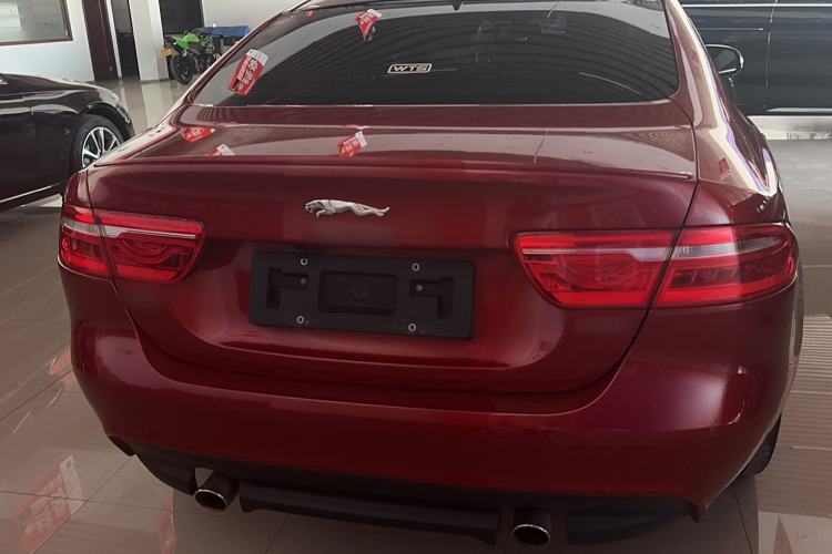 Used Jaguar XE 2017 2.0T 200 PS R-Sport Exterior 4
