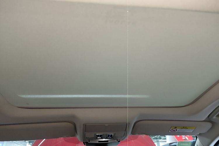 Used Jaguar XE 2017 2.0T 200 PS R-Sport Headliner