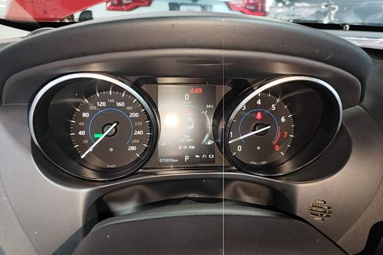 Used Jaguar XE 2017 2.0T 200 PS R-Sport Instrument Cluster