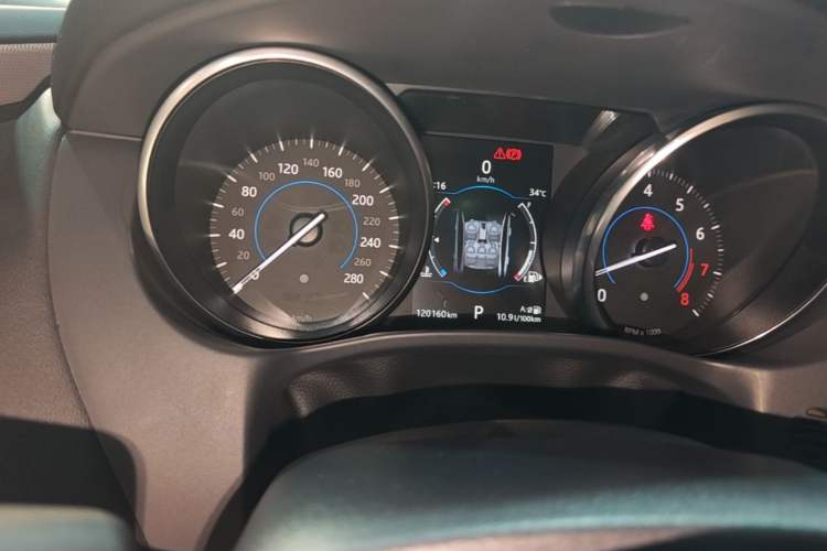 Used Jaguar XE 2017 2.0T 200 PS R-Sport Instrument Cluster
