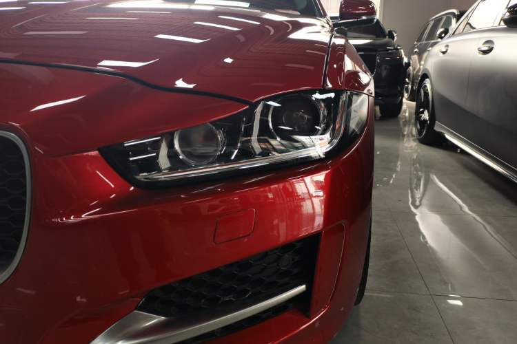 Used Jaguar XE 2017 2.0T 200 PS R-Sport Left Front Headlight