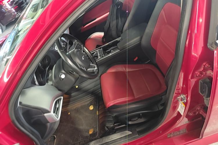 Used Jaguar XE 2017 2.0T 200 PS R-Sport Left Front Seat
