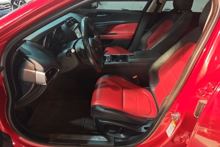 Used Jaguar XE 2017 2.0T 200 PS R-Sport Left Front Seat