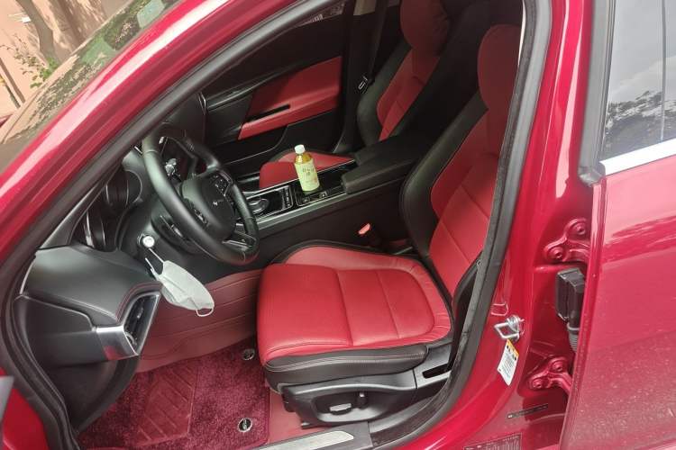 Used Jaguar XE 2017 2.0T 200 PS R-Sport Left Front Seat