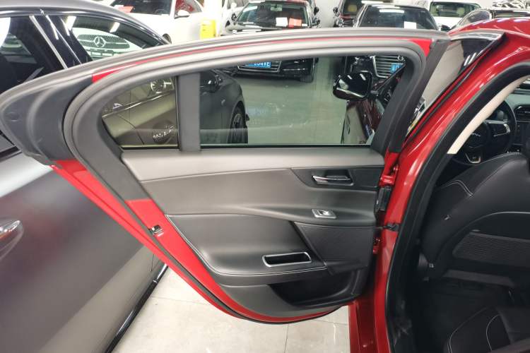Used Jaguar XE 2017 2.0T 200 PS R-Sport Left Rear Door Interior