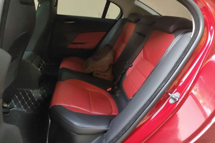 Used Jaguar XE 2017 2.0T 200 PS R-Sport Left Rear Seat