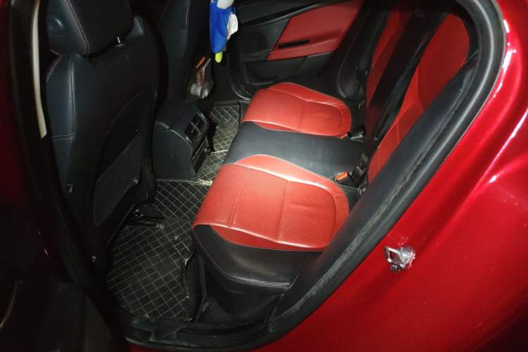 Used Jaguar XE 2017 2.0T 200 PS R-Sport Left Rear Seat