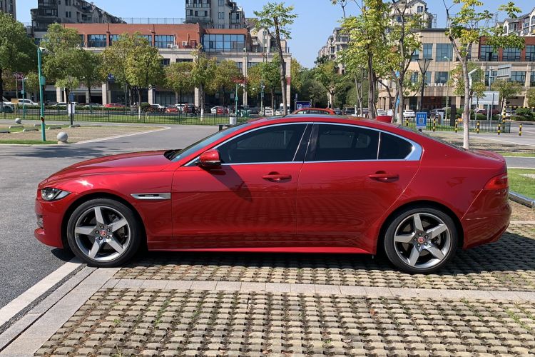 Used Jaguar XE 2017 2.0T 200 PS R-Sport Left Side