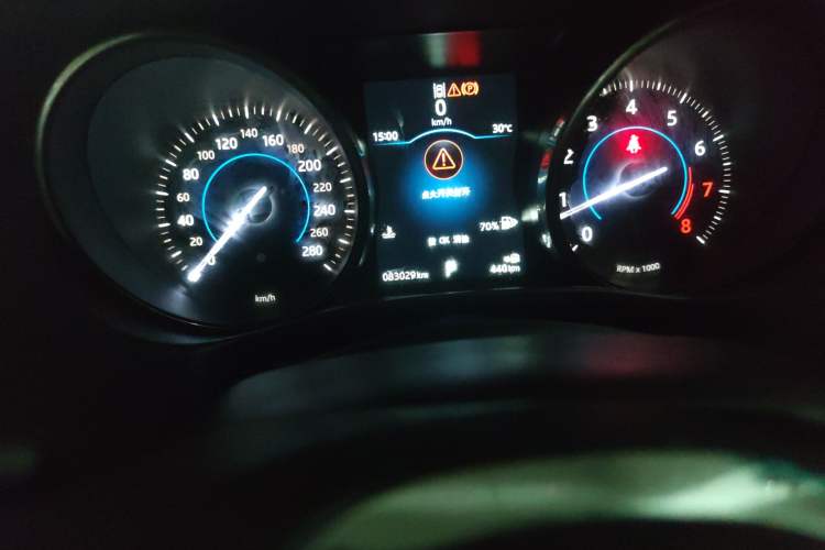 Used Jaguar XE 2017 2.0T 200 PS R-Sport Odometer Close Up