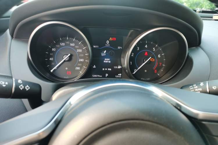 Used Jaguar XE 2017 2.0T 200 PS R-Sport Odometer Close Up