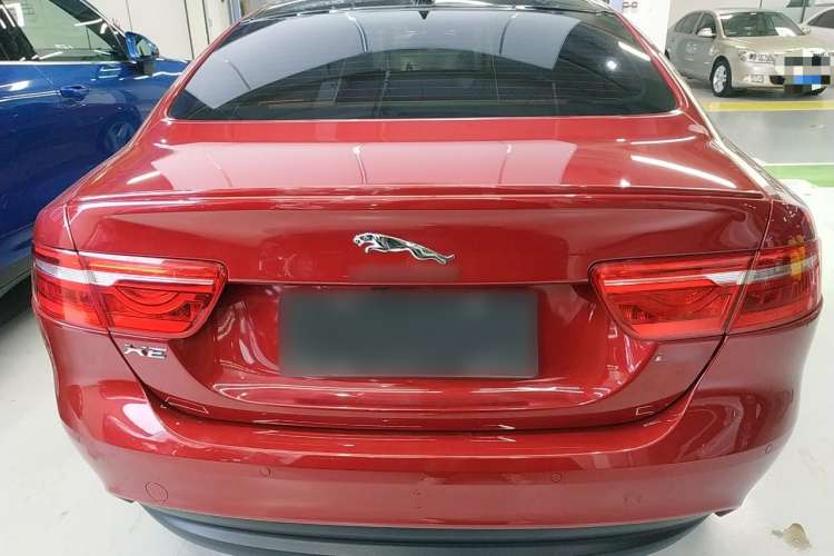 Used Jaguar XE 2017 2.0T 200 PS R-Sport Rear