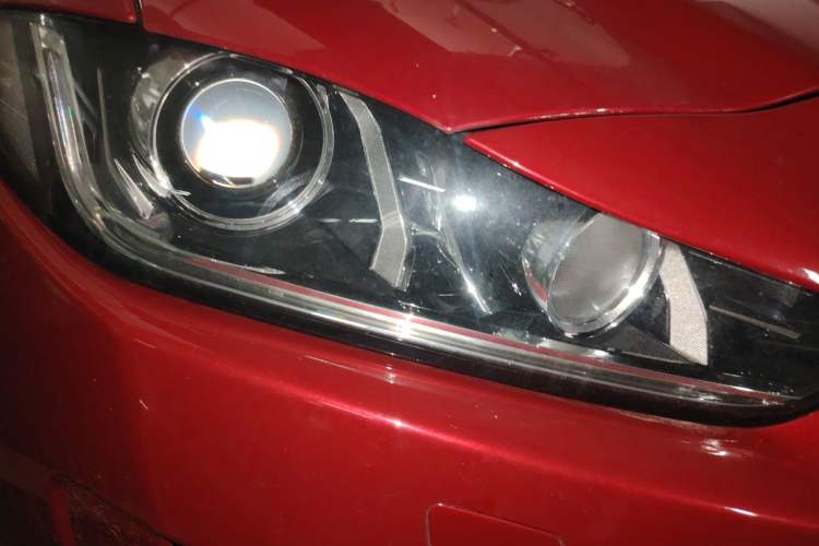 Used Jaguar XE 2017 2.0T 200 PS R-Sport Right Front Headlight