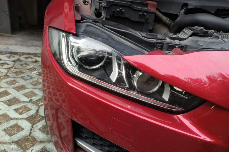 Used Jaguar XE 2017 2.0T 200 PS R-Sport Right Front Headlight