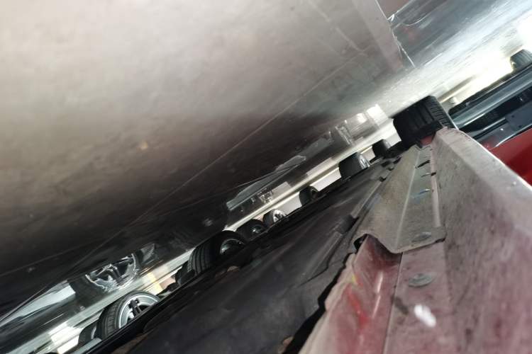 Used Jaguar XE 2017 2.0T 200 PS R-Sport Right Side Sill
