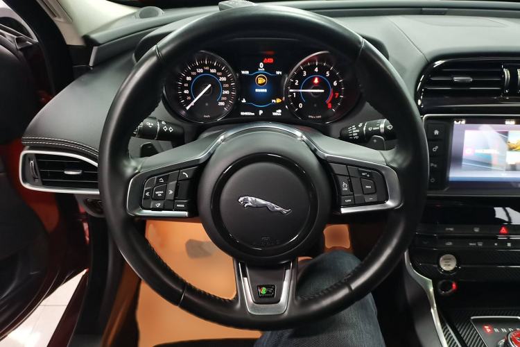 Used Jaguar XE 2017 2.0T 200 PS R-Sport Steering Wheel