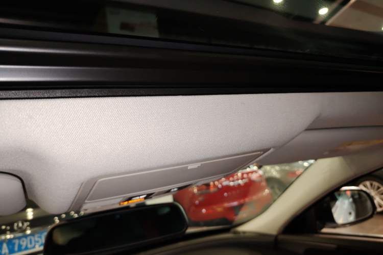 Used Jaguar XE 2017 2.0T 200 PS R-Sport Headliner