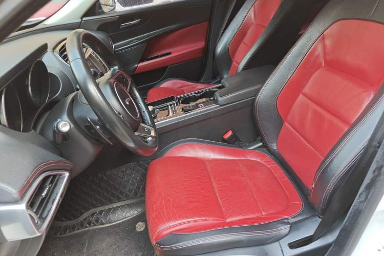 Used Jaguar XE 2017 2.0T 200 PS R-Sport Left Front Seat
