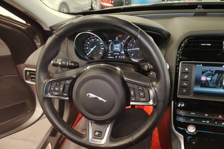 Used Jaguar XE 2017 2.0T 200 PS R-Sport Steering Wheel