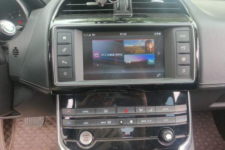 Used Jaguar XE 2017 2.0T 200 PS R-Sport Audio And AC Panel