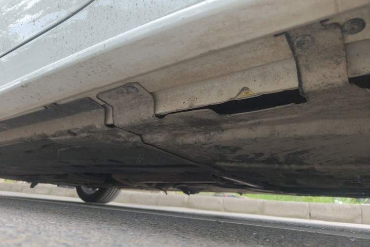 Used Jaguar XE 2017 2.0T 200 PS R-Sport Chassis Rear Left