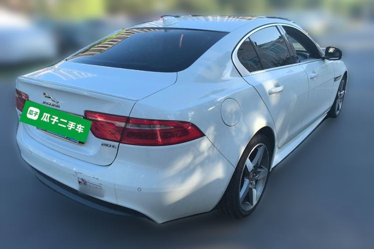 Used Jaguar XE 2017 2.0T 200 PS R-Sport Exterior 5