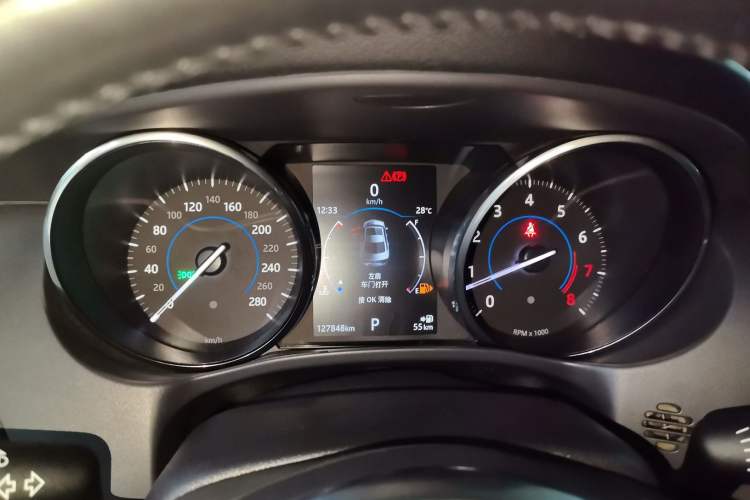 Used Jaguar XE 2017 2.0T 200 PS R-Sport Instrument Cluster