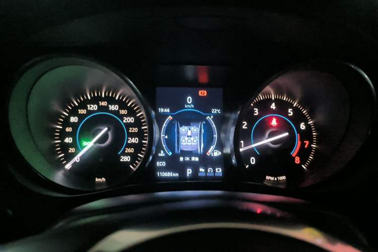 Used Jaguar XE 2017 2.0T 200 PS R-Sport Instrument Cluster