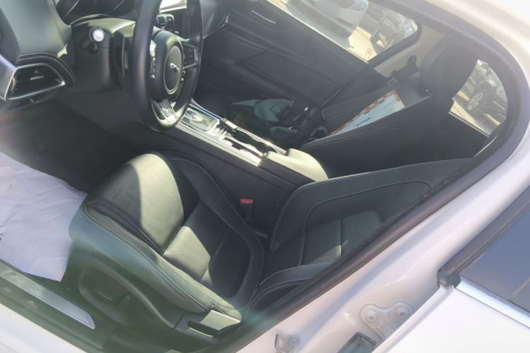 Used Jaguar XE 2017 2.0T 200 PS R-Sport Left Front Seat